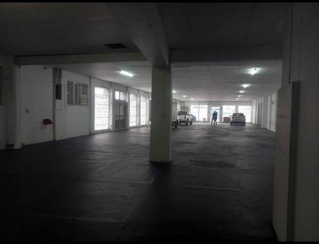 INDUSTRIAL PROPERTY TO RENT IN NORTH END